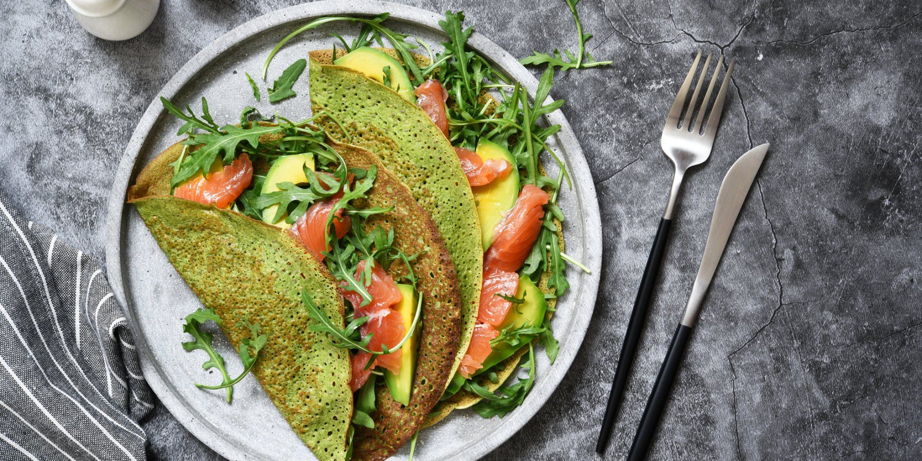 Особливого смаку та аромату млинцям додає сир. Особливого смаку та аромату млинцям додає сир.