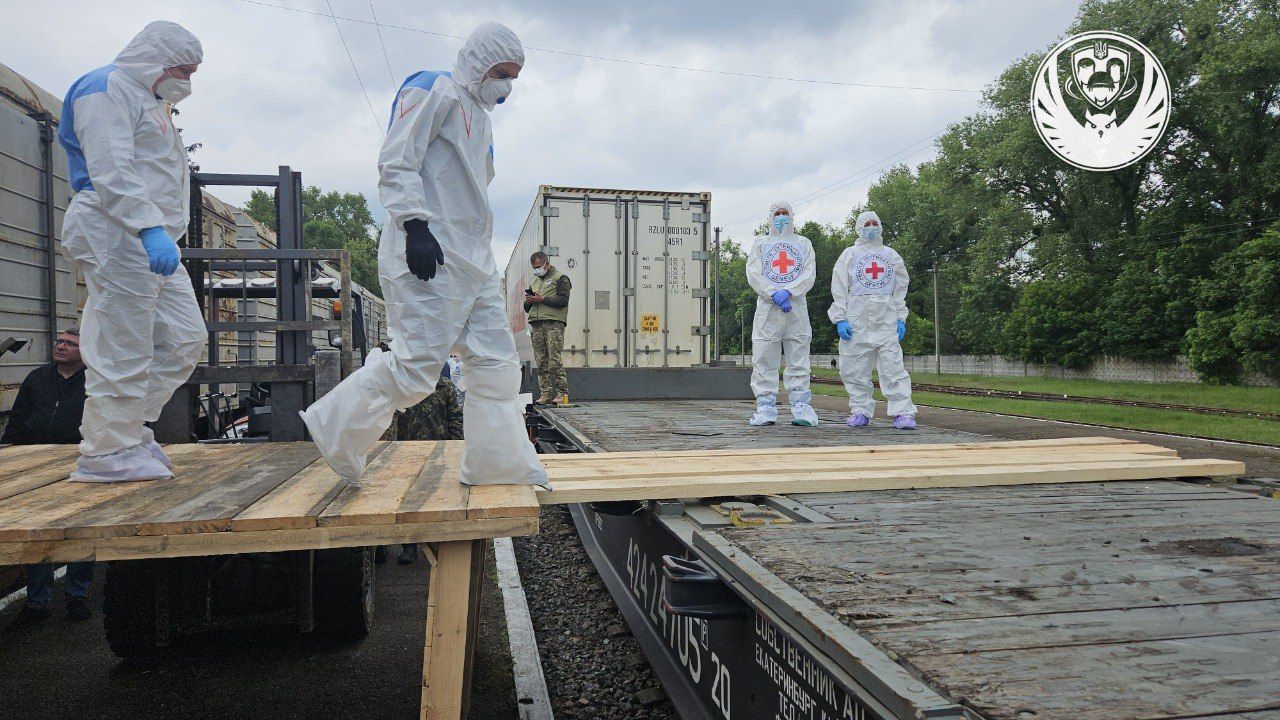 Новий обмін: в Україну повернули тіла 1200 загиблих 2