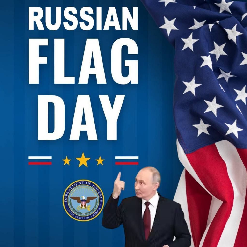 Пентагон привітав американців з днем прапора США російським триколором 3