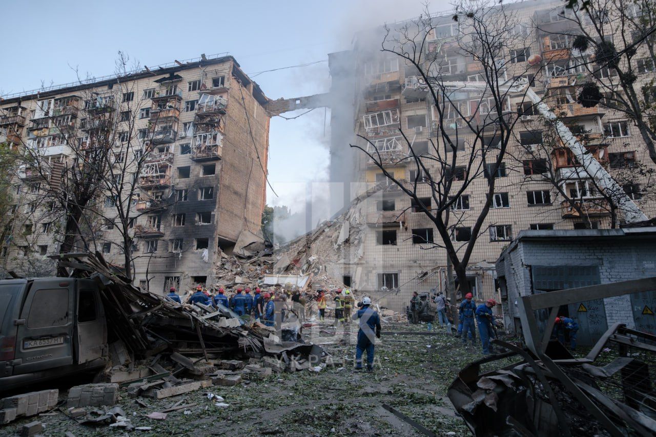 Дом в Соломенском районе после атаки. Фото: РБК-Украина Дом в Соломенском районе после атаки. Фото: РБК-Украина