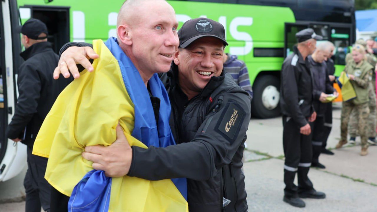 Відбувся новий обмін полоненими: усі, хто повернувся, потребують термінової медичної допомоги 2