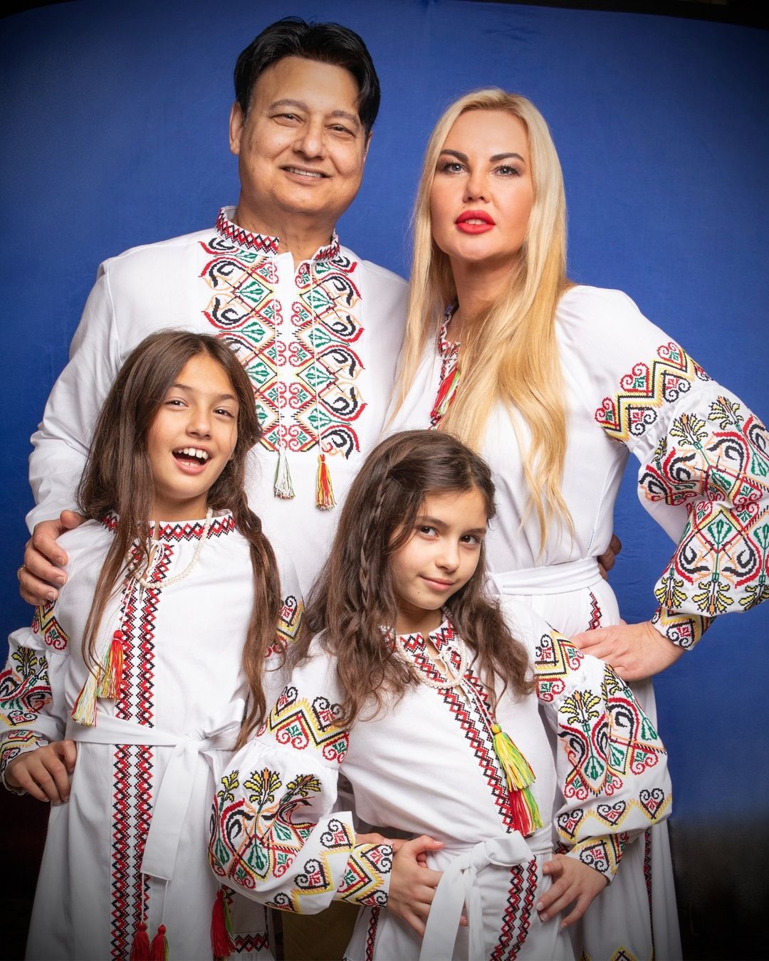 Камалия с дочками и эксчеловиком Камалия с дочками и эксчеловиком