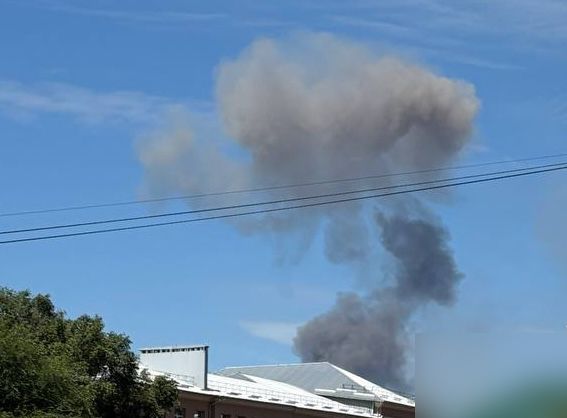 Росія вдарила балістикою по Дніпру: повідомляють про прильоти в різних районах міста, у тому числі й центрі 2