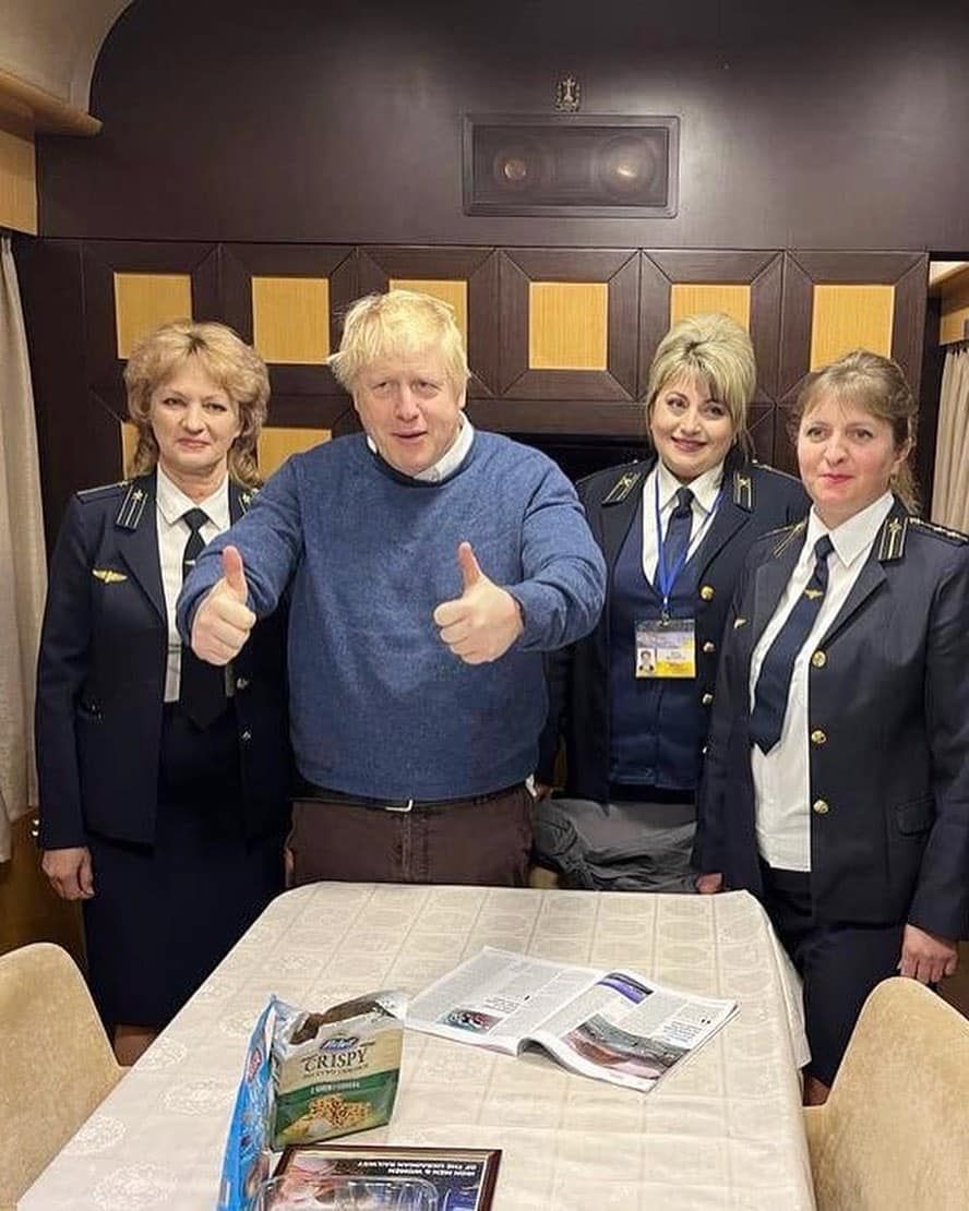 Борис Джонсон не знал, что борщ это украинское блюдо. Борис Джонсон не знал, что борщ это украинское блюдо.