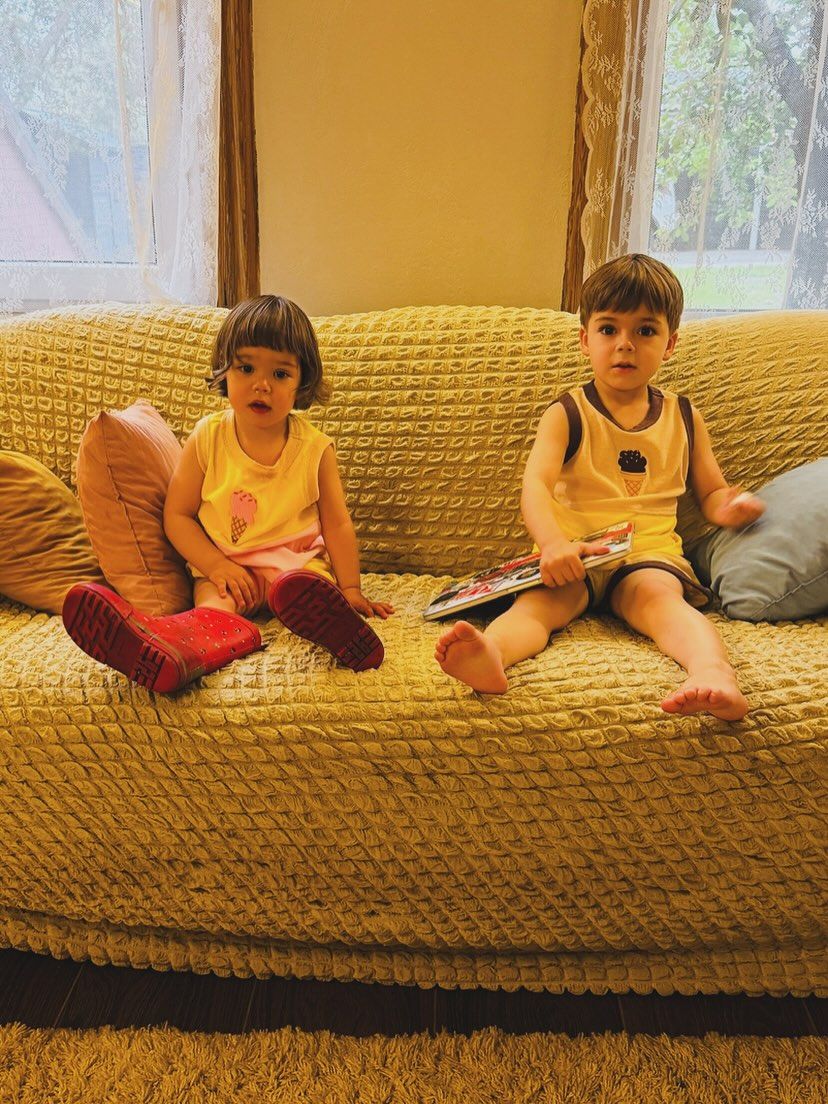 Сын Саша и дочь Лина.