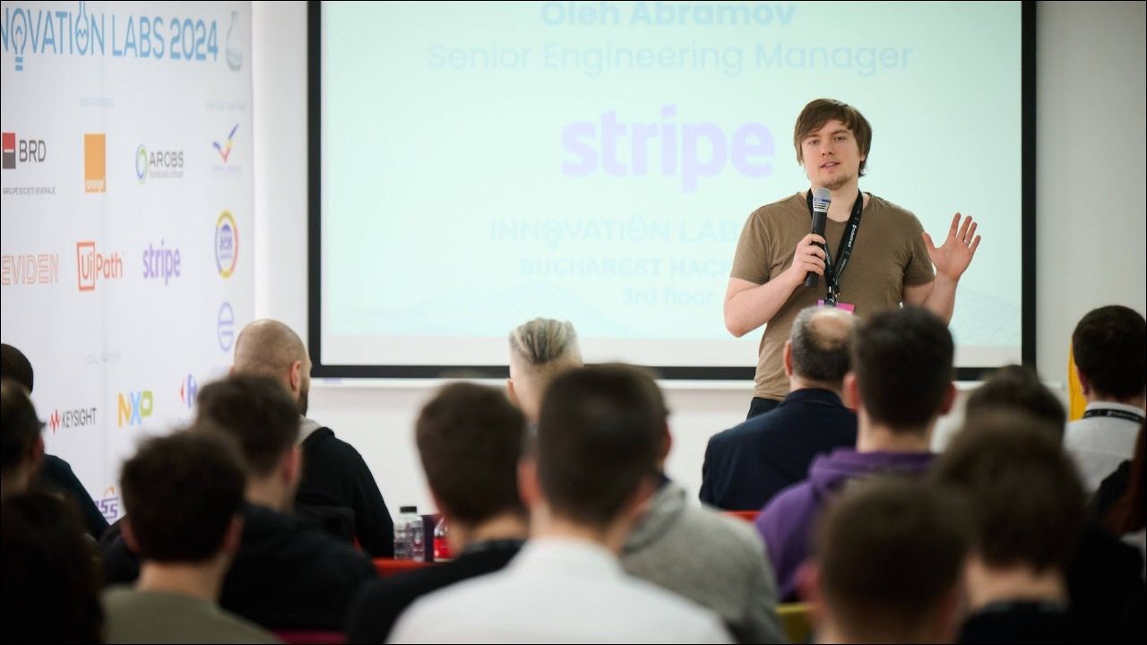 Я той ще гік у технологіях, але люблю працювати з людьми: Інтерв’ю з Олегом Абрамовим про шлях від розробника до лідера міжнародних команд