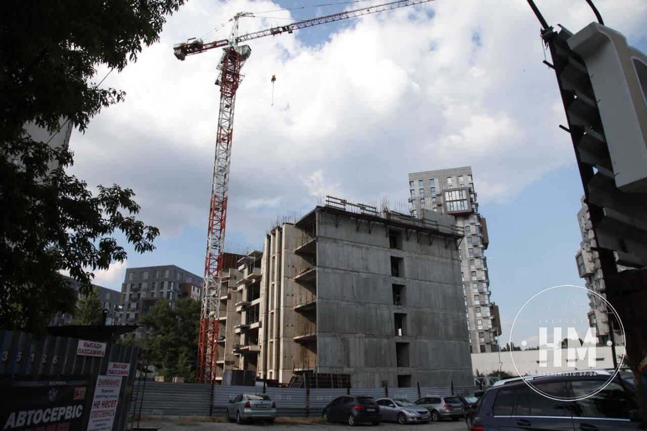 Заморожене будівництво "Созидателя" у Дніпрі на ж/м Перемога Заморожене будівництво "Созидателя" у Дніпрі на ж/м Перемога