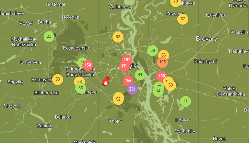 У Києві погіршилося повітря після обстрілу РФ: де найбільше токсинів 3