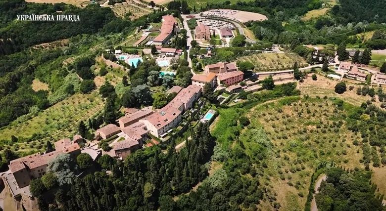 Дочь Злочевского сыграла роскошную свадьбу в Италии Дочь Злочевского сыграла роскошную свадьбу в Италии