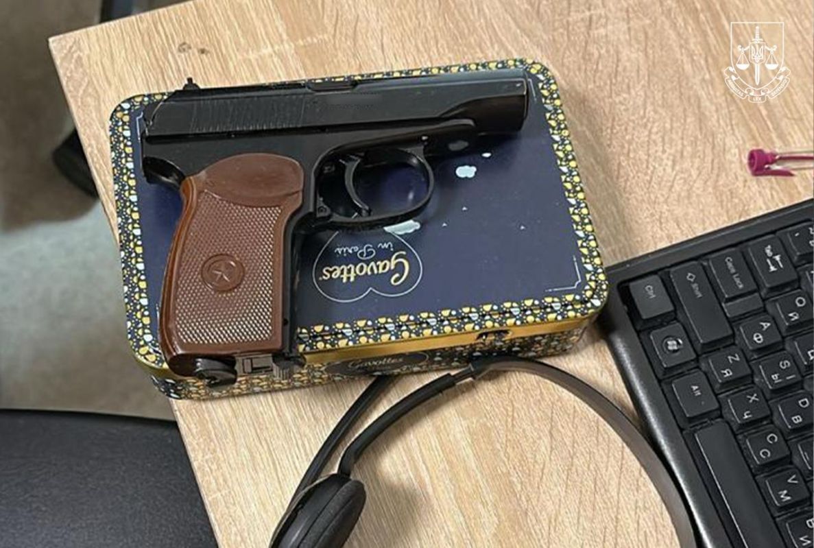 Шахрайські кол-центри в Дніпропетровський області, фото Генпрокуратури від 10 липня Шахрайські кол-центри в Дніпропетровський області, фото Генпрокуратури від 10 липня