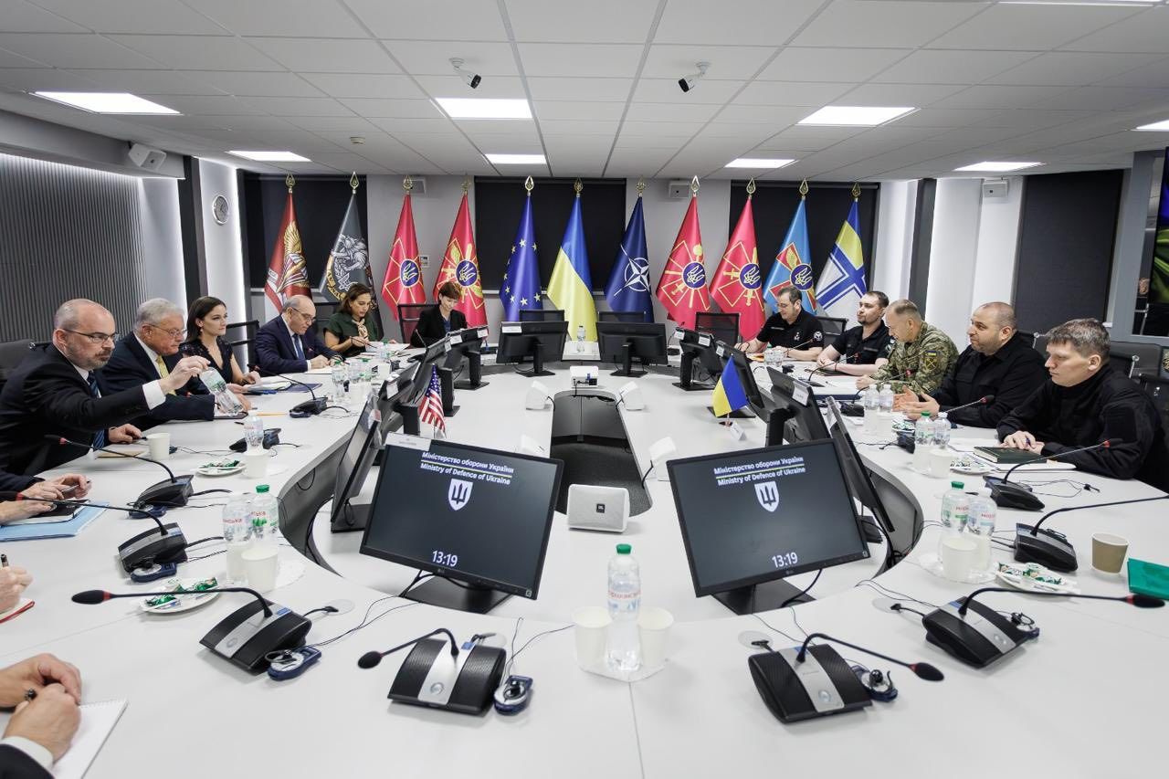 Зустріч Келога з Умєровим, Будановим і Сирським Зустріч Келога з Умєровим, Будановим і Сирським