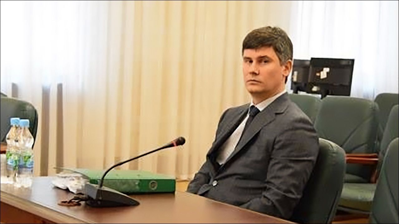 Тіні Януковича у столиці: хто такий Денис Мандичев і чому стара суддівська гвардія досі керує Госпсудом Києва
