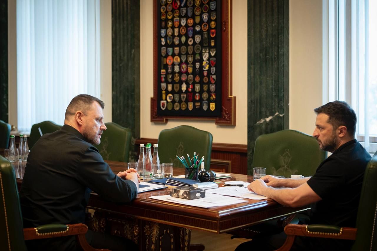 Зеленський зустрівся з головою МВС Клименко: обговорювали Донбас 1