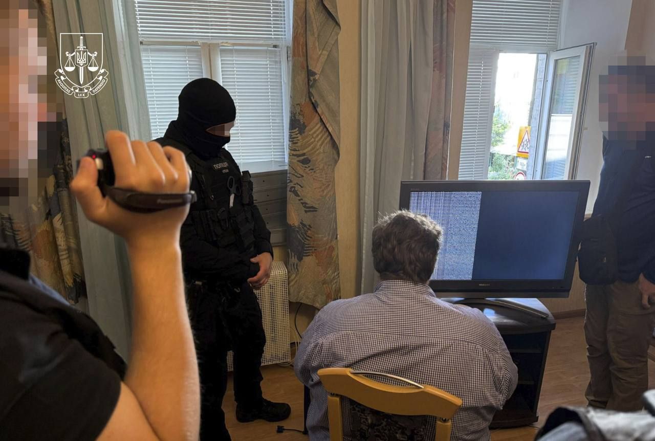 Правоохронці накрили низку центрів дитячої порнографії: прокуратура діяла разом із Францією та США 1