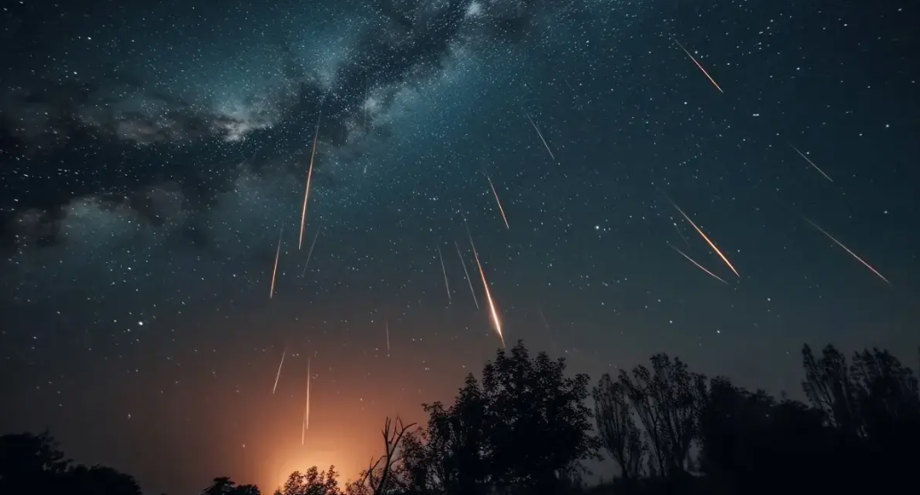 Пик звездопада приходится на 12-13 августа. Метеорный поток Персеиды: когда и где можно полюбоваться самый зрелищный звездопад года 1