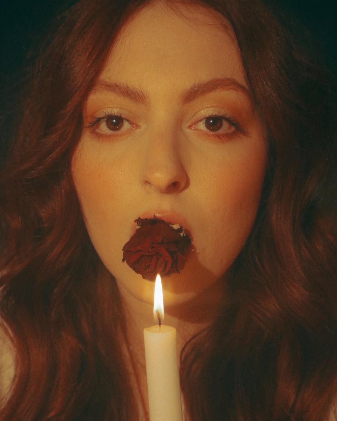 В США Маша не сможет легально зарабатывать даже гаданиями В США Маша не сможет легально зарабатывать даже гаданиями