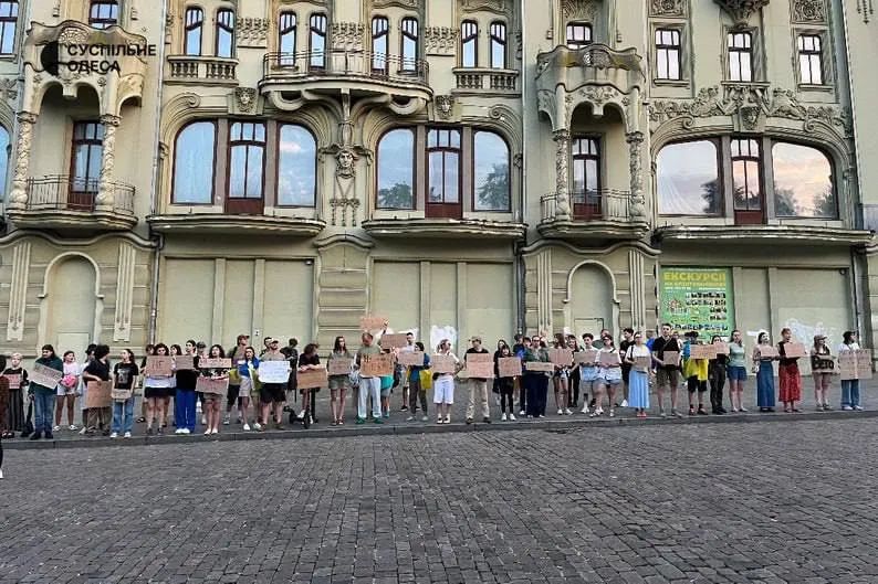 Протести на підтримку НАБУ перекинулися з Києва на Дніпро, Одесу та Львів 3