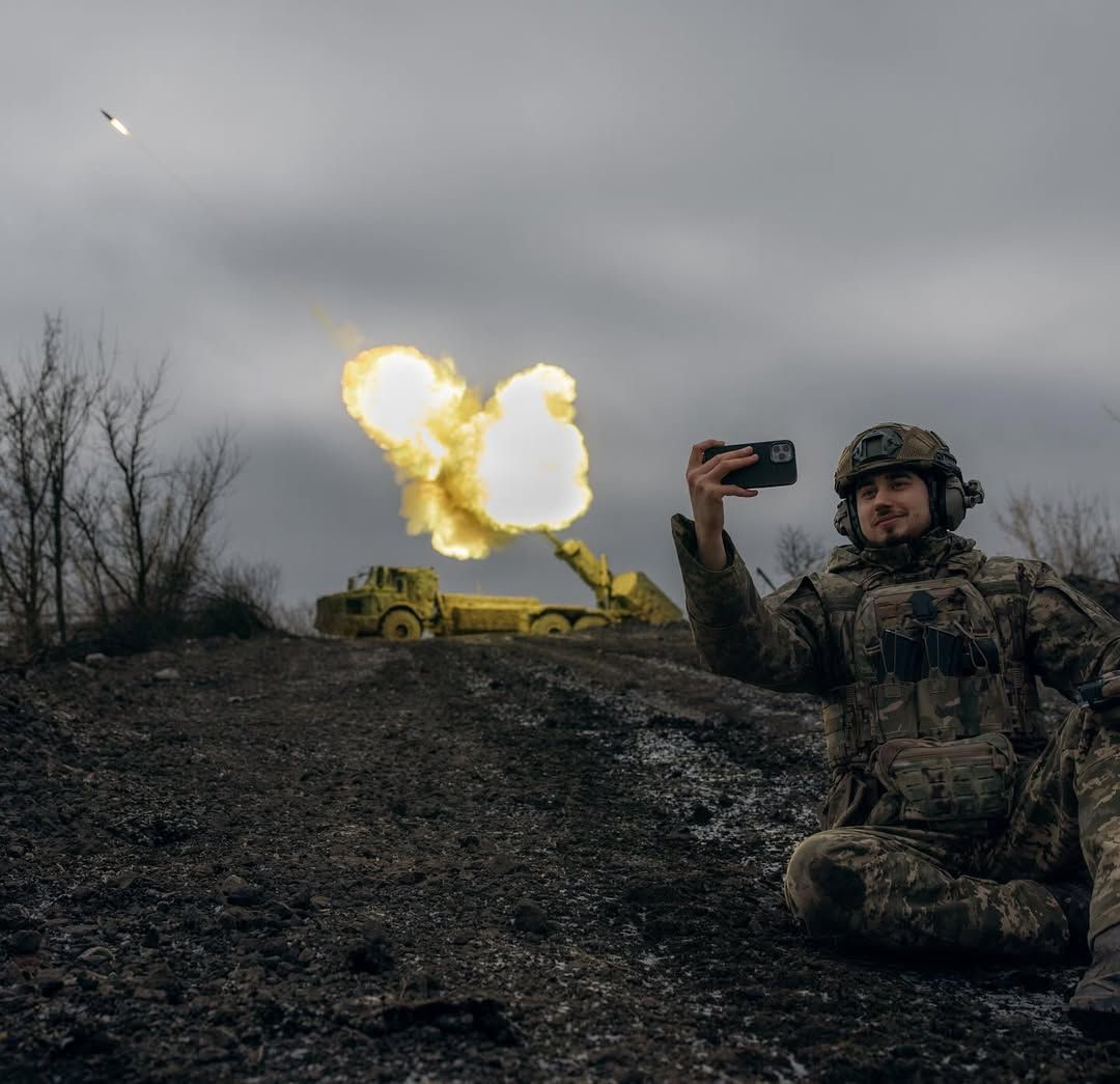 У Сергія Ліпко є такі гумористичні історії з передової, що його цивільну можуть за них закенсилити У Сергія Ліпко є такі гумористичні історії з передової, що його цивільну можуть за них закенсилити