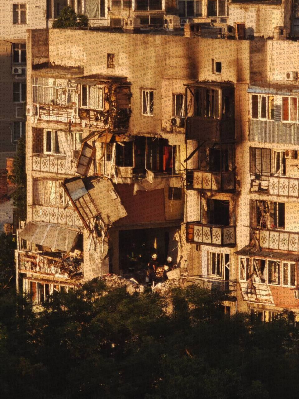 Зруйнований будинок Зруйнований будинок