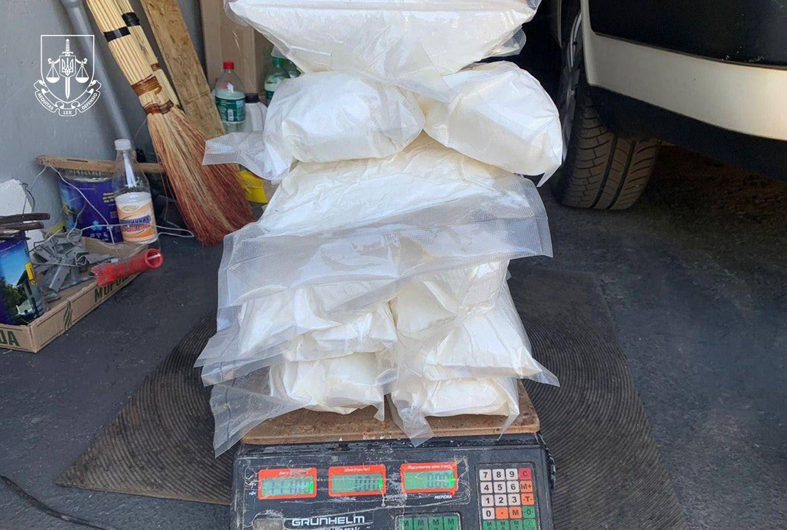 Сотні кілограмів наркотиків: українські і польські правоохоронці викрили нову мережу (фото) 2