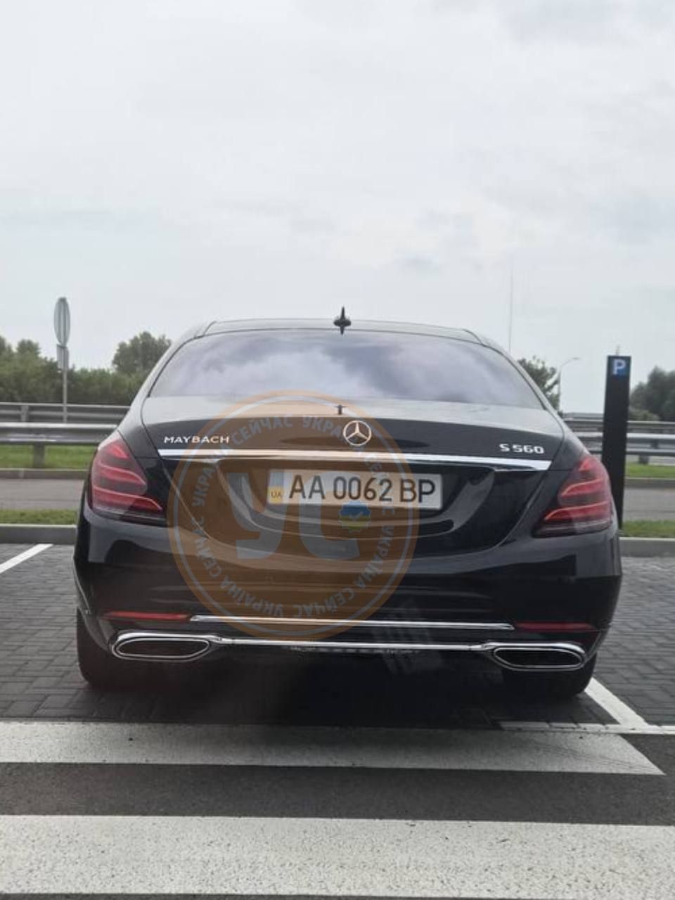 Porsche Cayenne чи Bentley Bentayga: нардеп Торохтій вибирає з дружиною сьоме авто 2