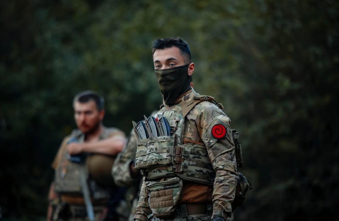 Лузан поддерживает диктатуру, чтобы выбить из людей лишнее Лузан поддерживает диктатуру, чтобы выбить из людей лишнее