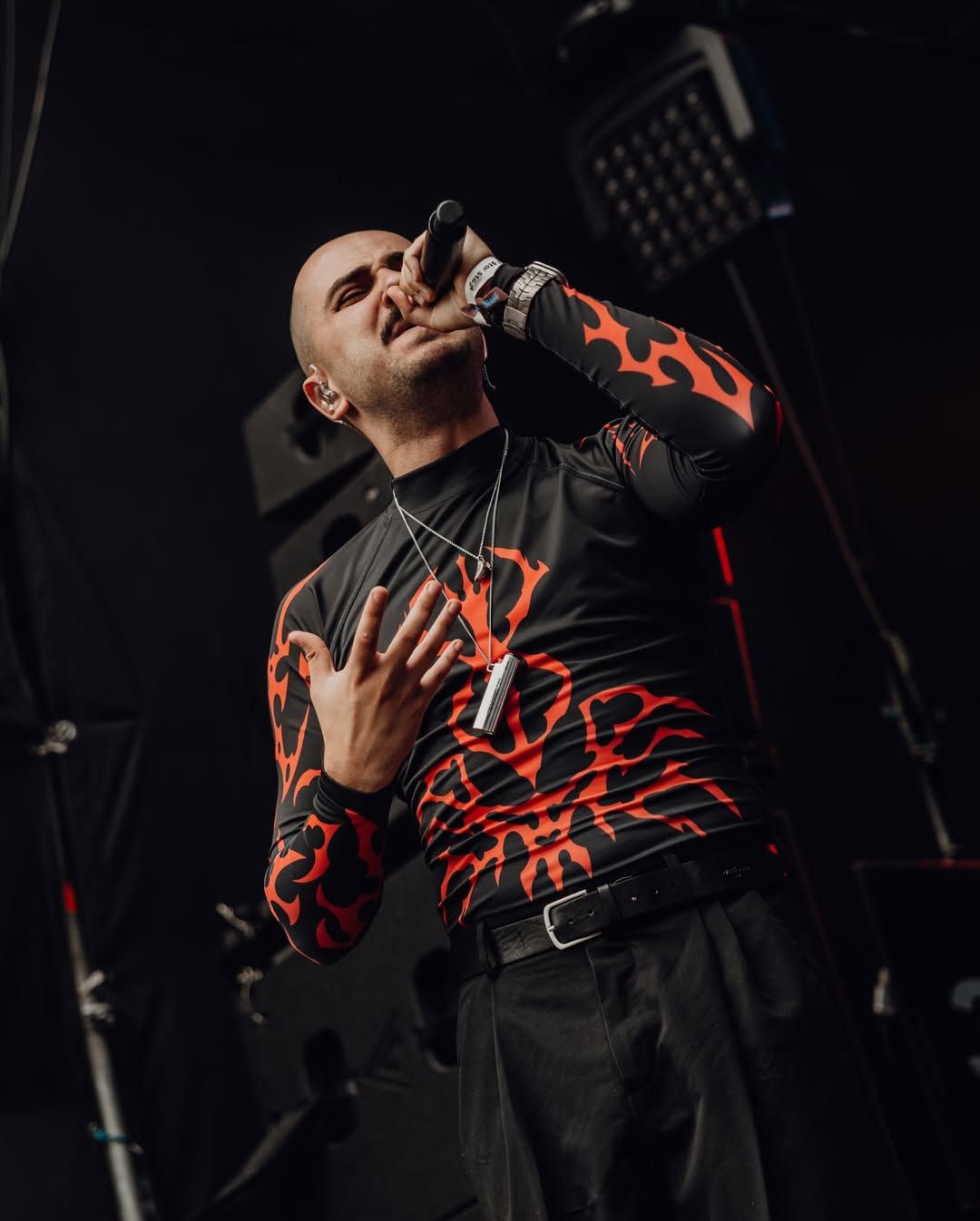 Параллельно музыкальной карьере работает как Lead UX Designer, специализируясь на сфере финансовых технологий и банкинге. Параллельно музыкальной карьере работает как Lead UX Designer, специализируясь на сфере финансовых технологий и банкинге.