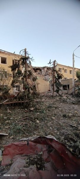 Росія атакувала Слов'янськ: пошкоджені готель, гуртожиток, житлові будинки (фото) 1