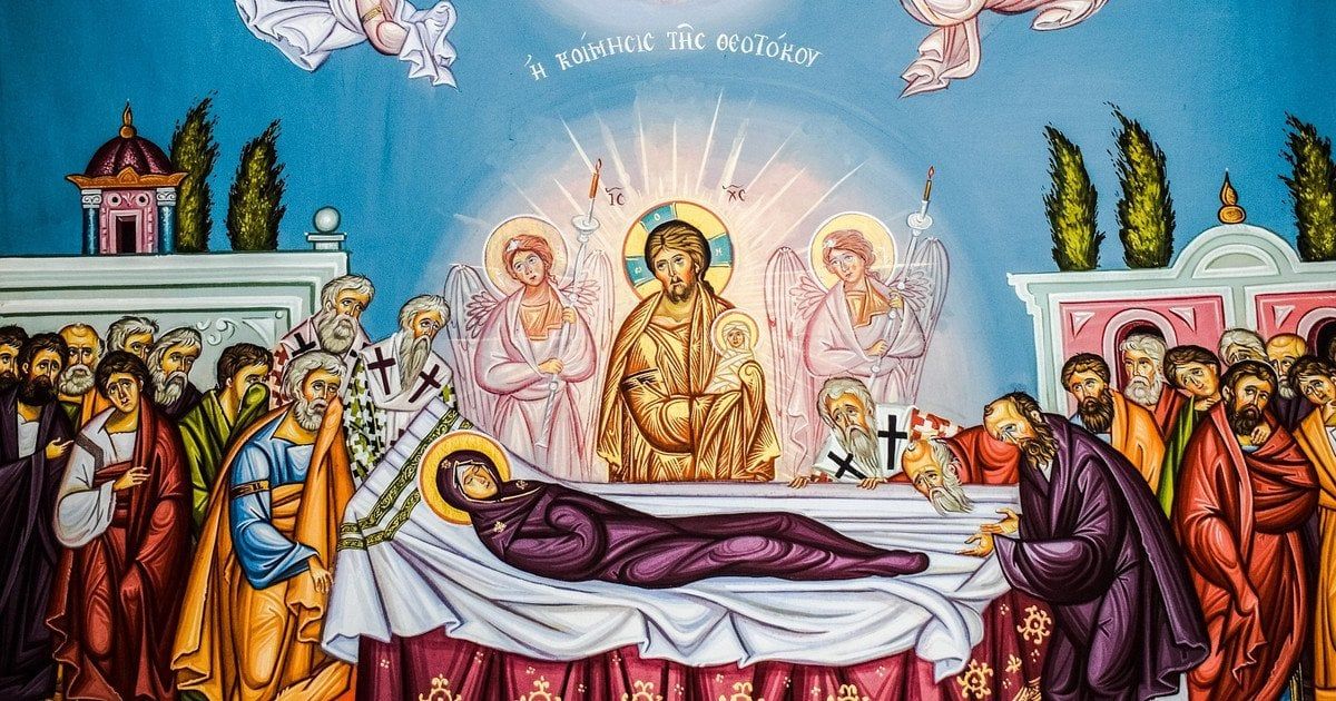 В этот день Дева Мария отошла в засветы и объединилась со своим сыном Какой сегодня, 15 августа, праздник: 1