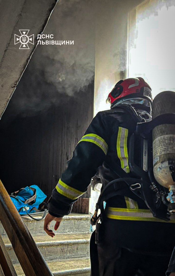 Пожар в гостинице "Власта" Пожар в гостинице "Власта"