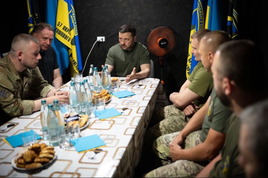 Зеленський на позиціях харківських військовослужбовців
