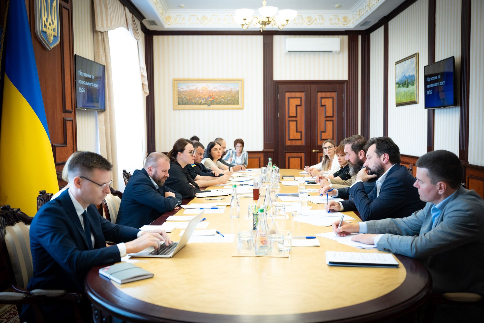 Нарада профільних міністрів щодо підготовки до нового навчального року Нарада профільних міністрів щодо підготовки до нового навчального року