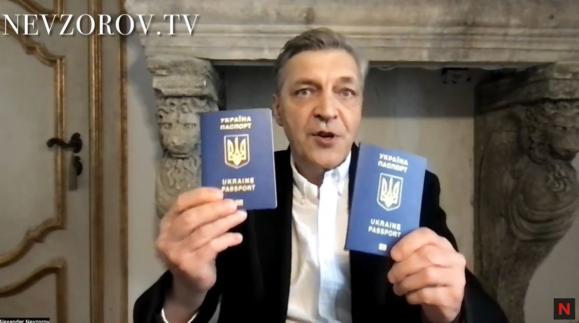 Надання Невзорову українського громадянства викликало обурення серед багатьох українців Надання Невзорову українського громадянства викликало обурення серед багатьох українців