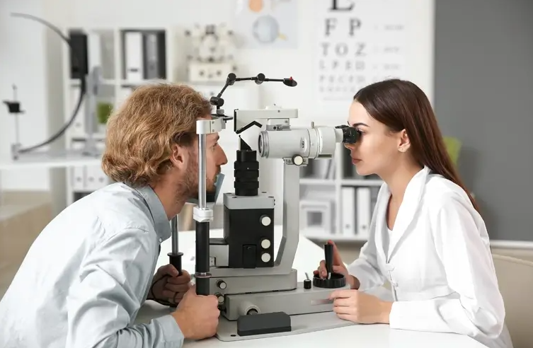 Галузь активно розвивається та допомагає людям бачити світ Галузь активно розвивається та допомагає людям бачити світ