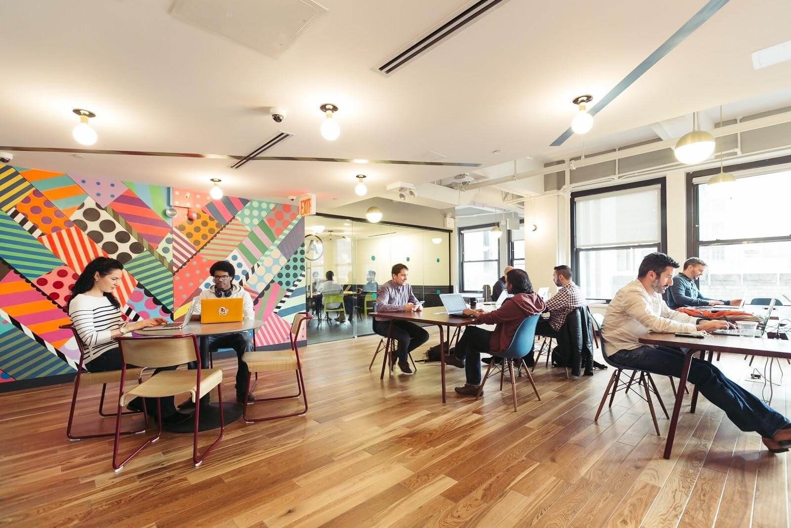 Коворкинги созданы для повышения производительности труда Коворкинги созданы для повышения производительности труда