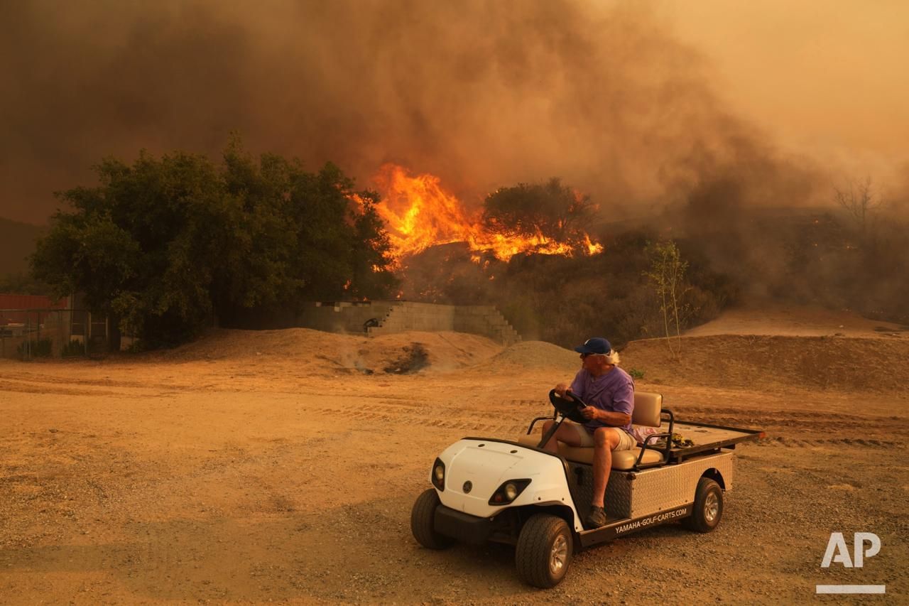 Пожар в Калифорнии. Фото: AP Photo/Marcio Jose Sanchez Пожар в Калифорнии. Фото: AP Photo/Marcio Jose Sanchez