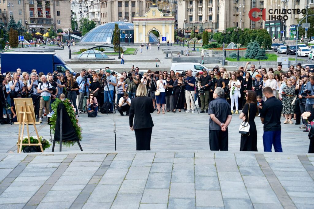В Києві прощаються із Вікторією Рощиною: її вмовляли не шукати правду про війну 4