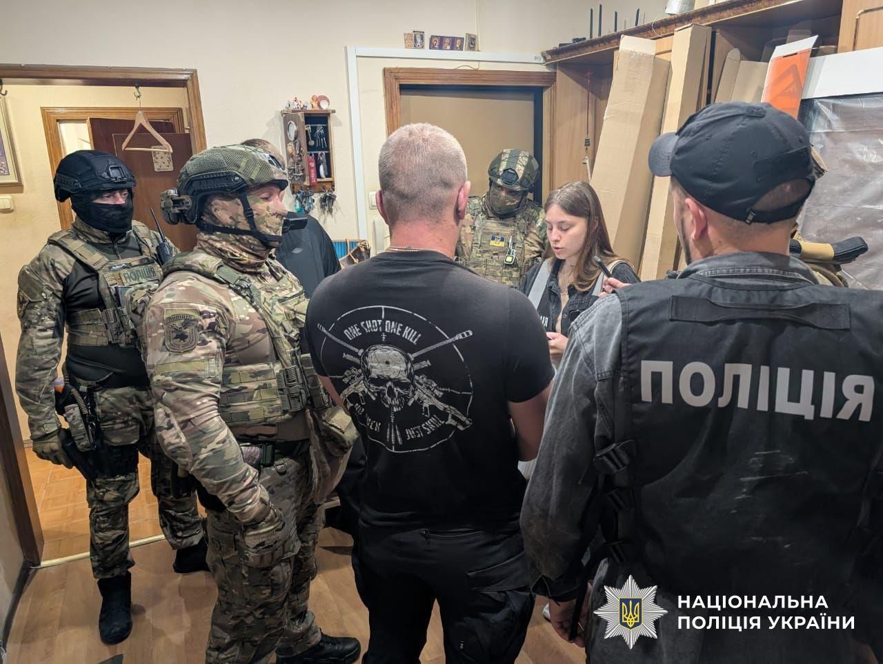 Понад 150 обшуків: триває спецоперація Нацполіції проти чоловіків, які намагалися уникнути мобілізації 1