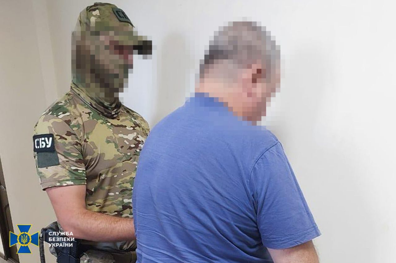 Один из задержанных агентов Один из задержанных агентов