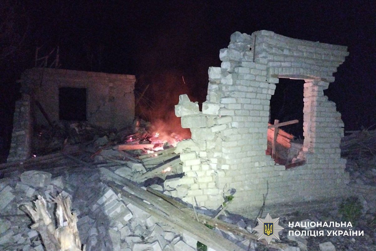 Росіяни вдарили КАБами та дронами по Донеччині: вбито п'ятьох людей, зруйновано будинки 7