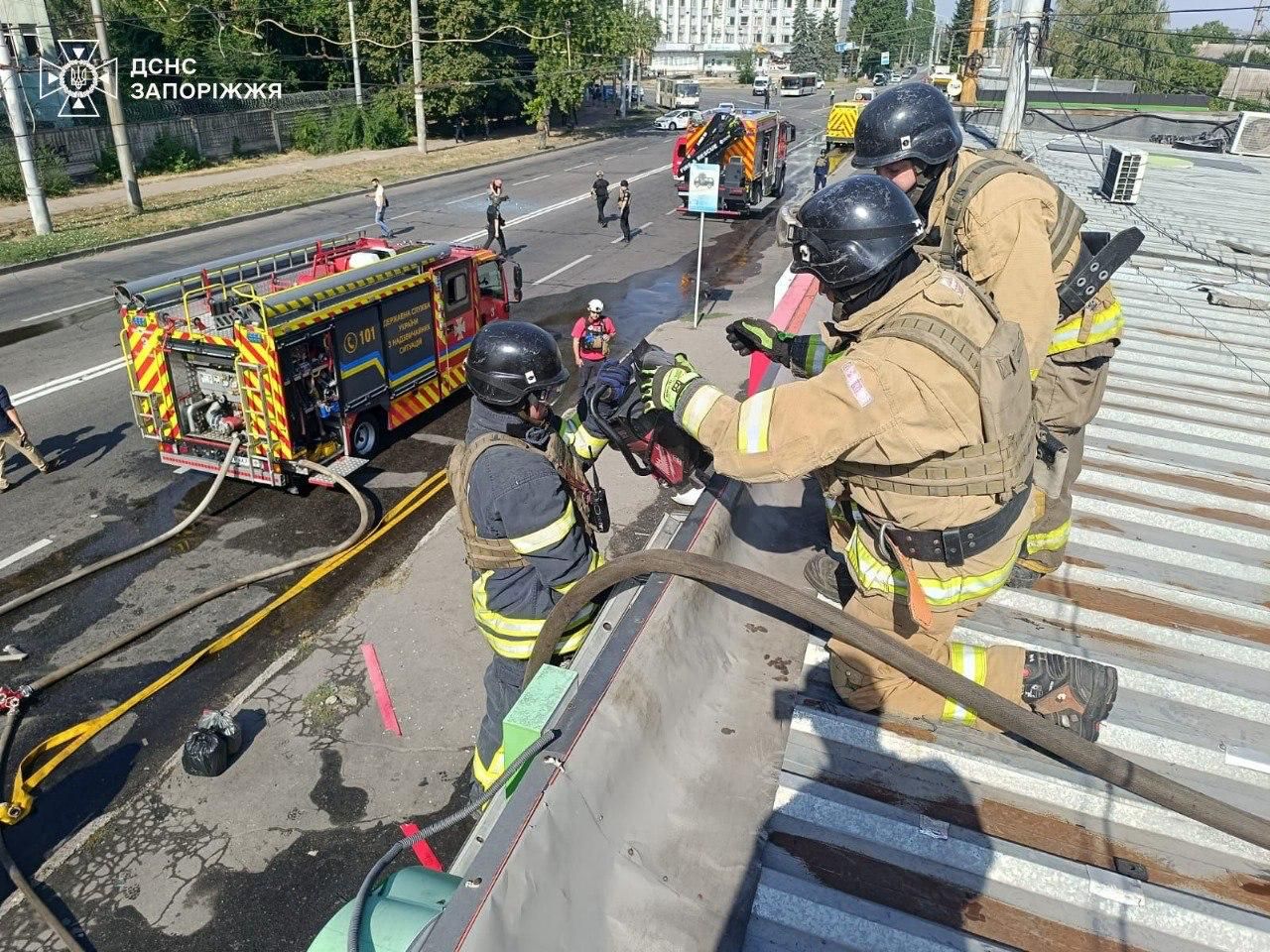 наслідки обстрілу Запоріжжя наслідки обстрілу Запоріжжя