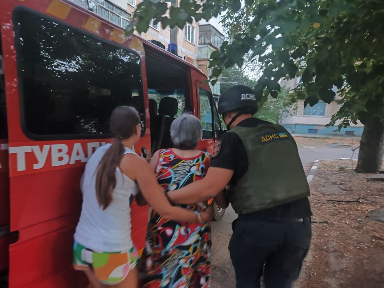 Росіяни вдарили по Одесі, Дніпропетровщині та Херсонщині: є загиблі 2