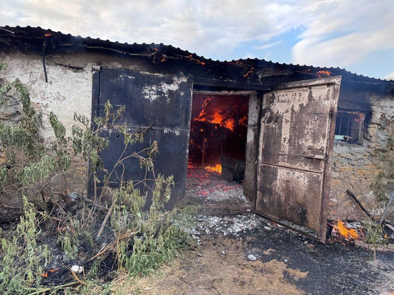 На Дніпропетровщині чоловік поранив п’ятьох людей влаштував пожежу: його застрелили під час затримання 1