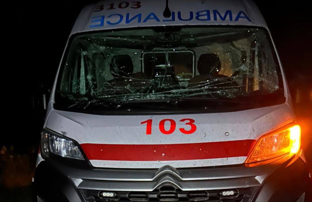 Россияне атаковали "скорую" на Днепропетровщине. Фото - Сергей Лысак, Днепропетровская ОВА Россияне атаковали "скорую" на Днепропетровщине. Фото - Сергей Лысак, Днепропетровская ОВА