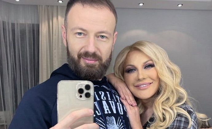 В прошлом году сын Повалий Денис пытался судиться за недвижимость родителей