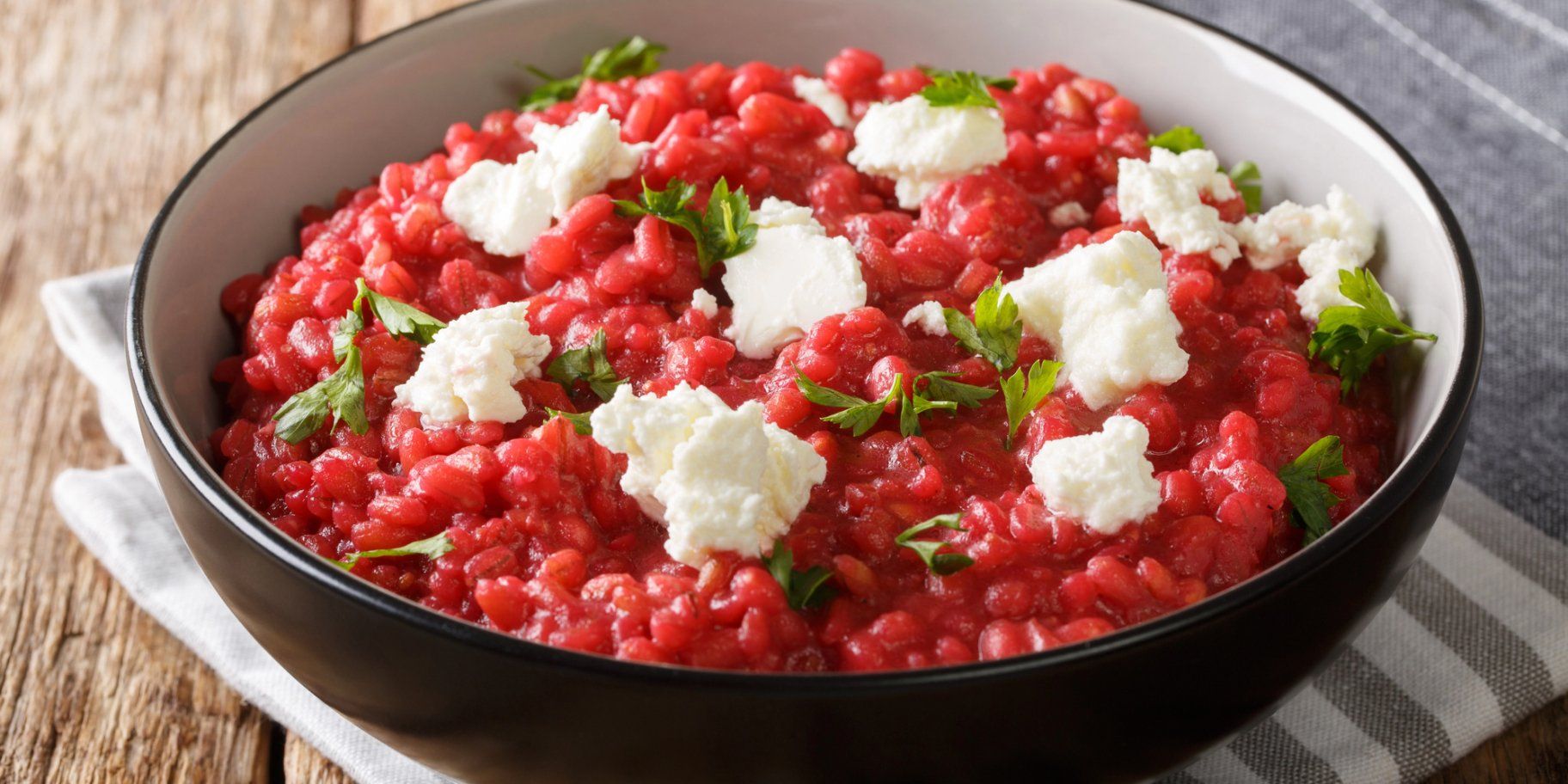 Блюдо получается очень ароматным и с приятной кислинкой.