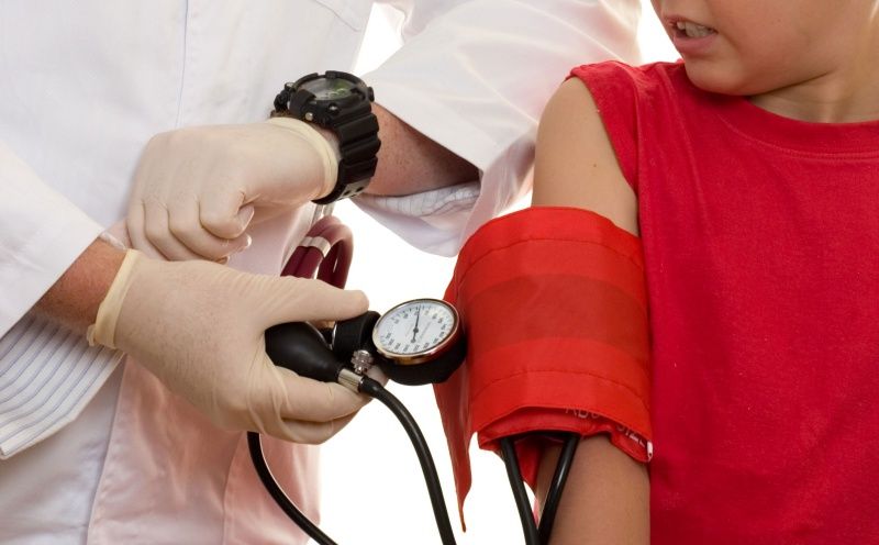 Контроль тиску є обов'язковим навіть у дітей Контроль тиску є обов'язковим навіть у дітей