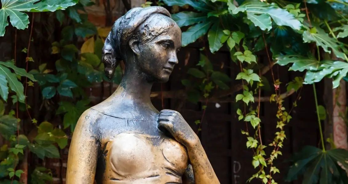 Яке сьогодні, 16 вересня, свято:  Всесвітній день барбера та День народження Джульєтти 3