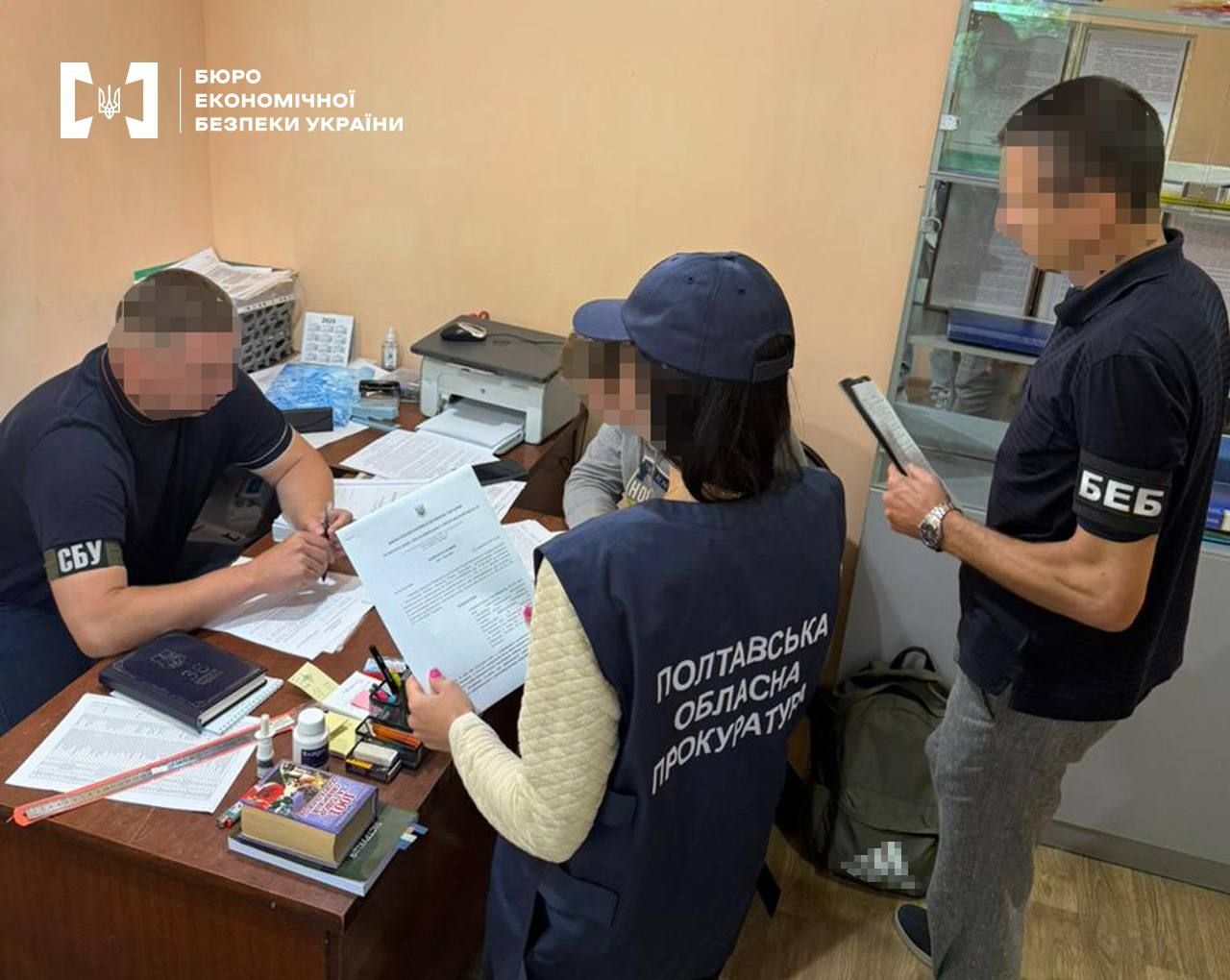 На Полтавщині БЕБ повідомило про підозру посадовцю, який сприяв переплаті держкоштів під час ремонту ліцею
