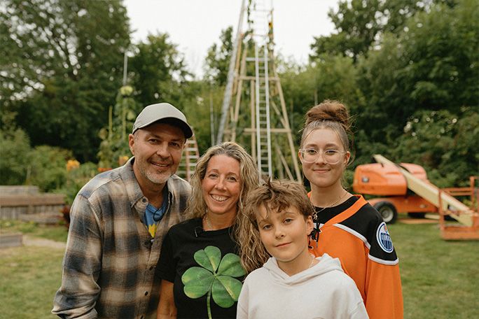 Ухаживали за растением рекордсменкой всей семьей Ухаживали за растением рекордсменкой всей семьей